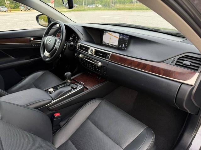 Photo of 2015 Ultra White Lexus GS 350