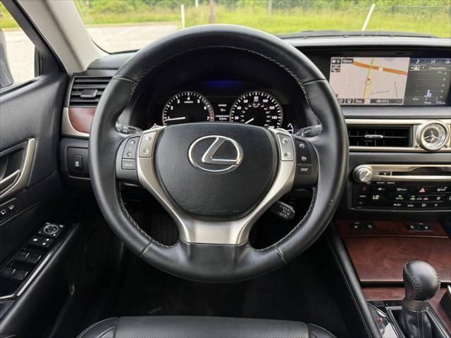 Photo of 2015 Ultra White Lexus GS 350