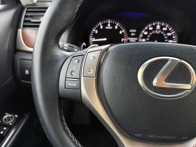 Photo of 2015 Ultra White Lexus GS 350