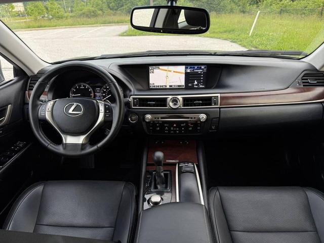Photo of 2015 Ultra White Lexus GS 350
