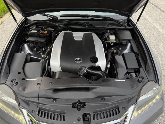 Photo of 2015 Ultra White Lexus GS 350