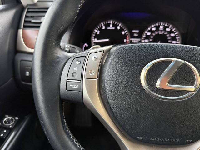 Photo of 2015 Ultra White Lexus GS 350