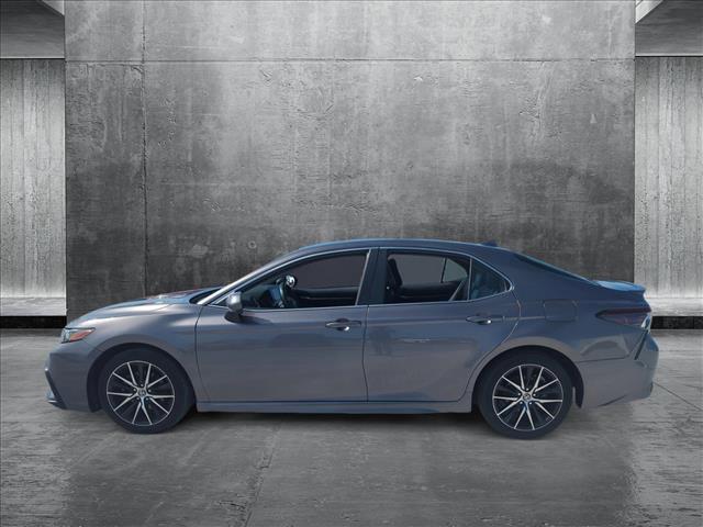 Photo of 2021 Predawn Gray Mica Toyota Camry