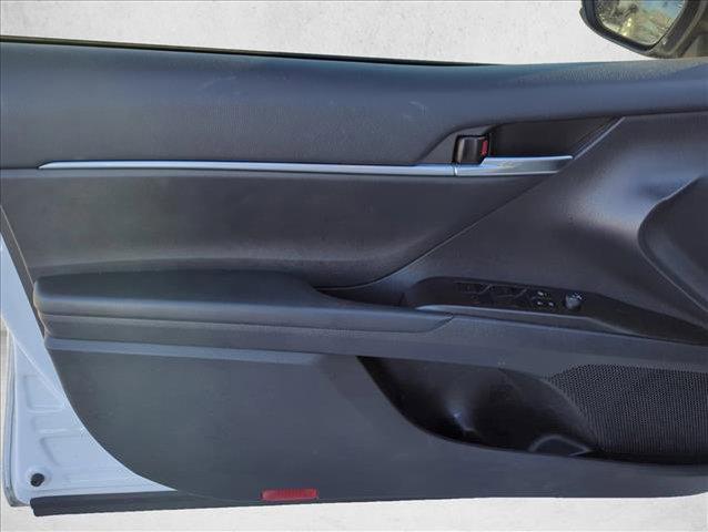 Photo of 2023 Ice Cap Toyota Camry