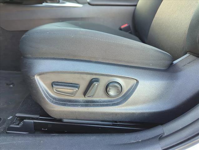 Photo of 2023 Ice Cap Toyota Camry