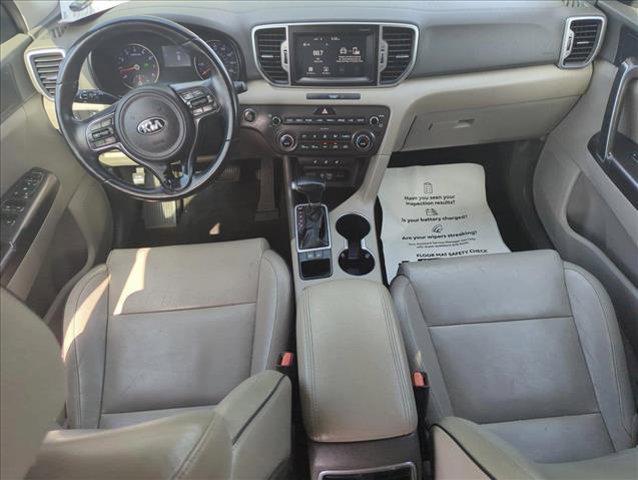 Photo of 2017 Pacific Blue Kia Sportage