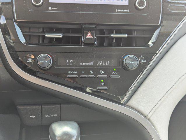 Photo of 2023 Ice Cap Toyota Camry