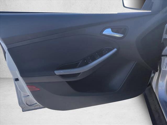 Photo of 2014 Ingot Silver Metallic Ford Focus