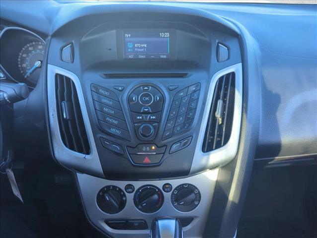 Photo of 2014 Ingot Silver Metallic Ford Focus