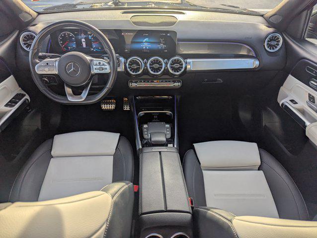 Photo of 2023 Night Black Mercedes-Benz GLB 250