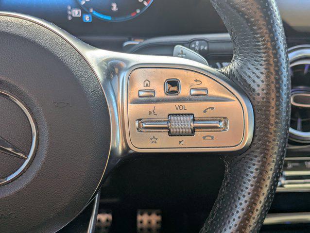 Photo of 2023 Night Black Mercedes-Benz GLB 250