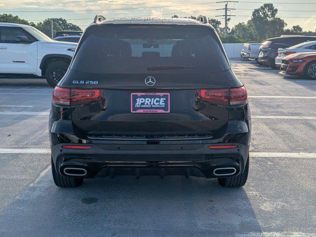 Photo of 2023 Night Black Mercedes-Benz GLB 250