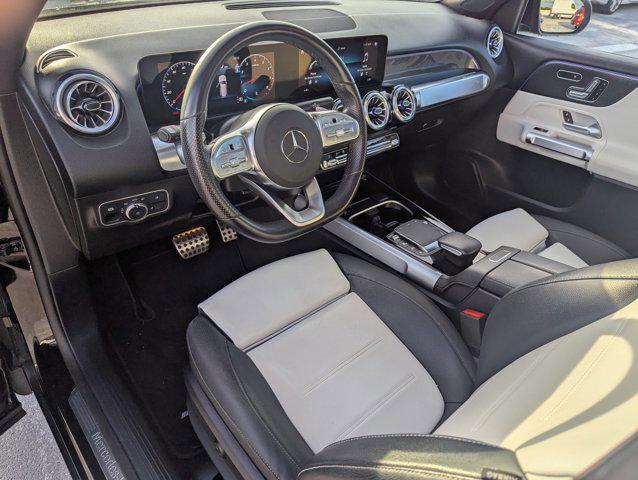 Photo of 2023 Night Black Mercedes-Benz GLB 250