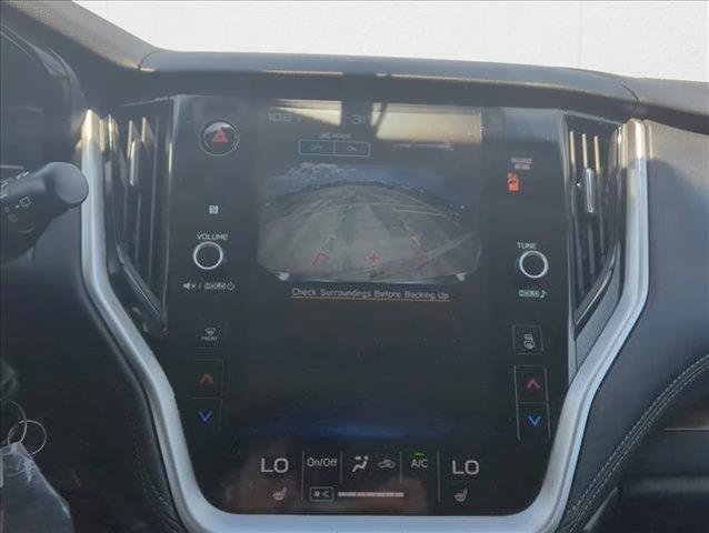 Photo of 2022 Ice Silver Metallic Subaru Outback