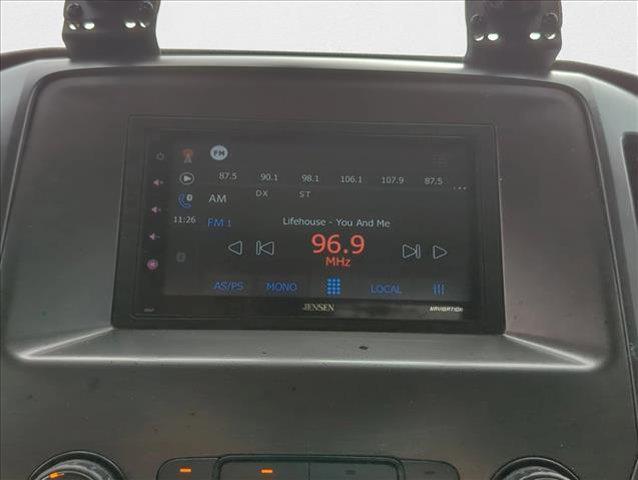 Photo of 2016 Summit White Chevrolet Silverado 2500