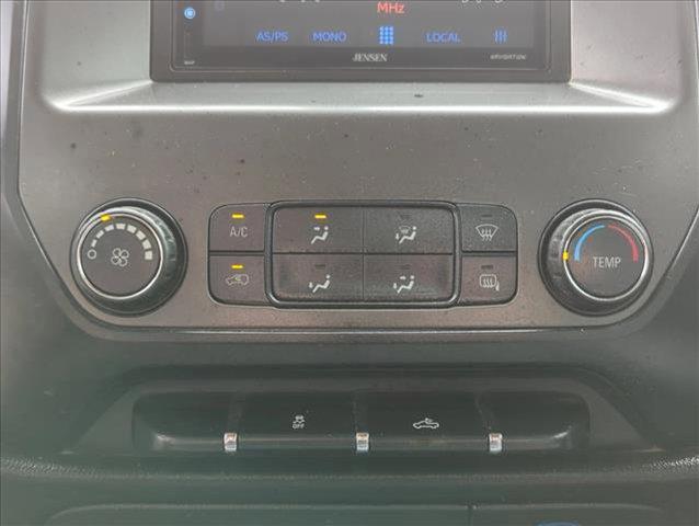 Photo of 2016 Summit White Chevrolet Silverado 2500
