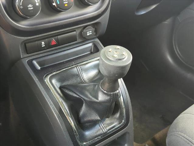 Photo of 2016 Granite Crystal Metallic Clearcoat Jeep Patriot