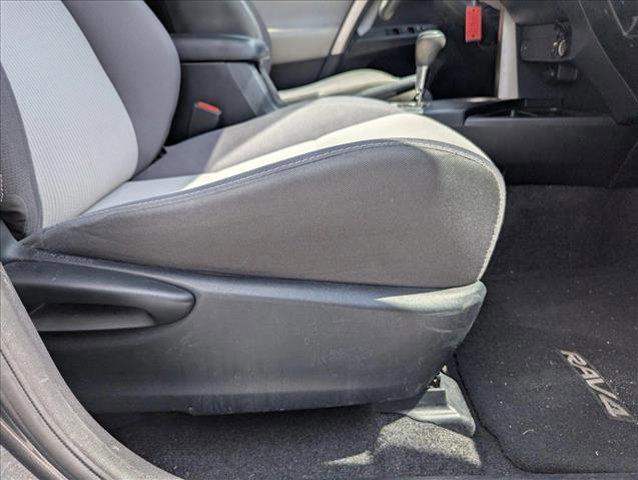 Photo of 2015 Magnetic Gray Metallic Toyota RAV4