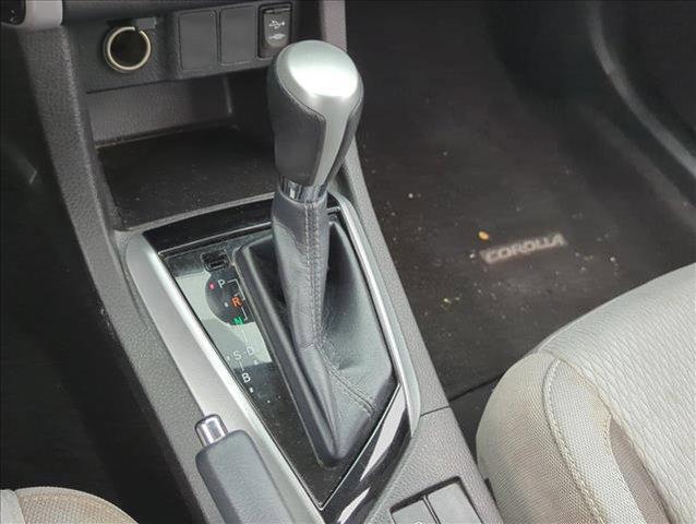 Photo of 2018 White Toyota Corolla