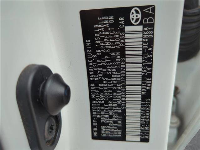 Photo of 2018 White Toyota Corolla