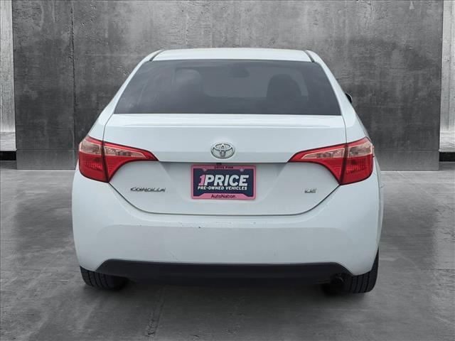 Photo of 2018 White Toyota Corolla