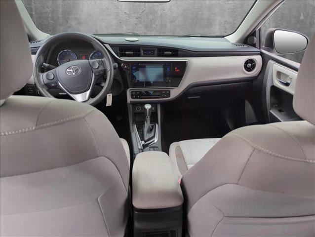 Photo of 2018 White Toyota Corolla