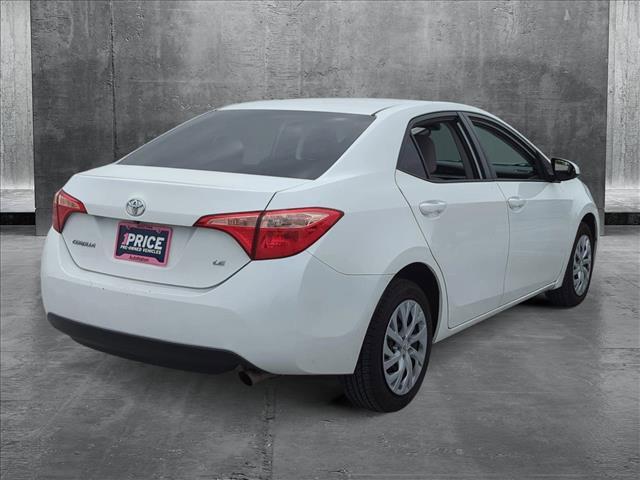 Photo of 2018 White Toyota Corolla
