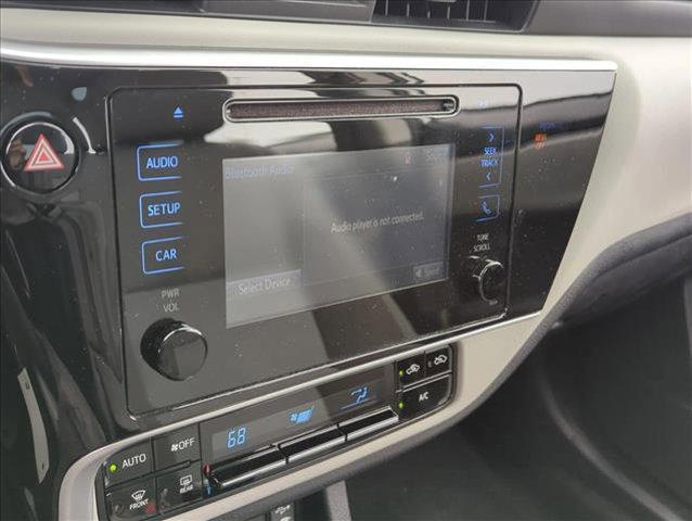 Photo of 2018 White Toyota Corolla