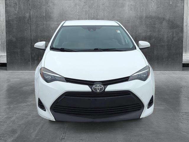 Photo of 2018 White Toyota Corolla