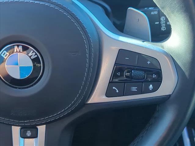 Photo of 2021 Mineral White Metallic BMW X7