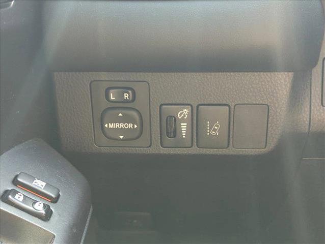 Photo of 2018 Magnetic Gray Metallic Toyota RAV4