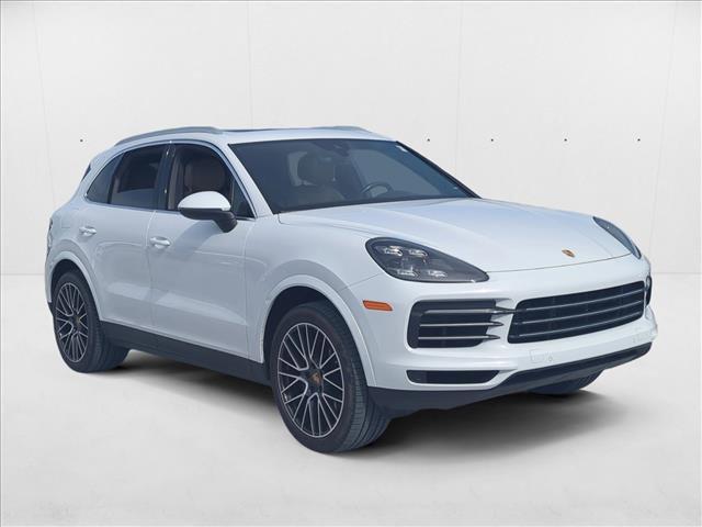 Photo of 2019 Carrara White Metallic Porsche Cayenne