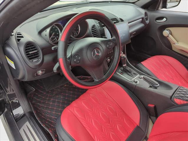 Photo of 2011 Obsidian Black Metallic Mercedes-Benz SLK-Class