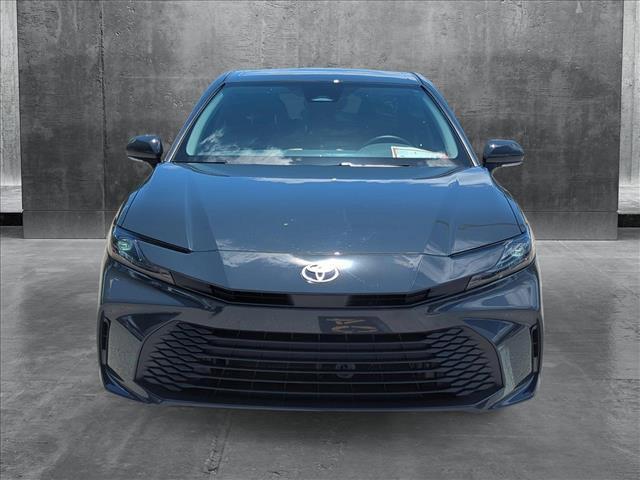Photo of 2025 Silver/Gray Toyota Camry