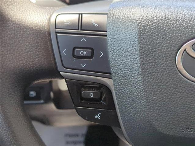 Photo of 2025 Silver/Gray Toyota Camry