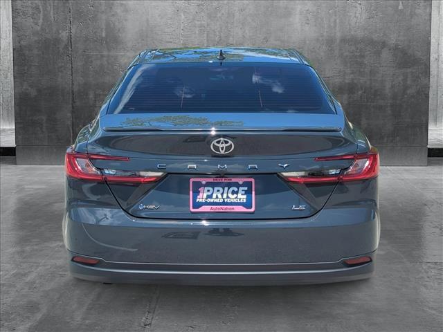 Photo of 2025 Silver/Gray Toyota Camry