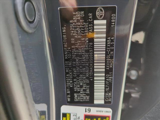 Photo of 2025 Silver/Gray Toyota Camry