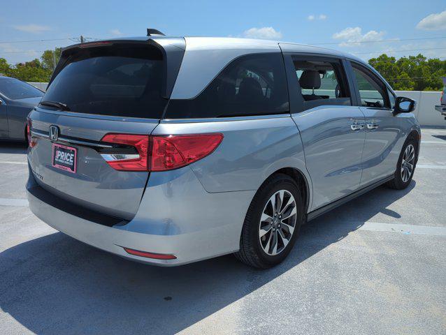 Photo of 2024 Silver Honda Odyssey