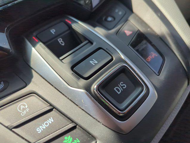 Photo of 2024 Silver Honda Odyssey