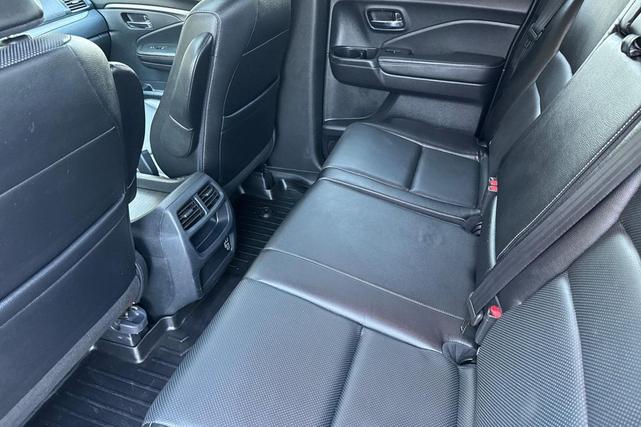 Photo of 2022 Platinum White Pearl Honda Ridgeline