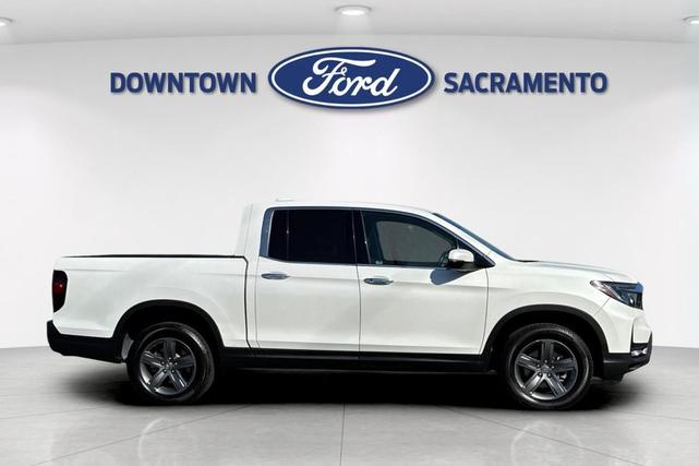 Photo of 2022 Platinum White Pearl Honda Ridgeline