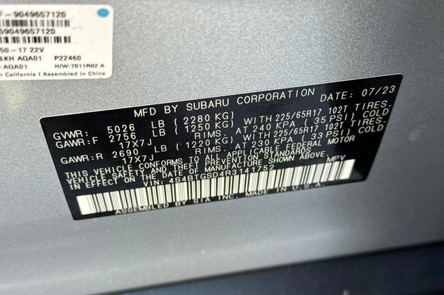 Photo of 2024 Ice Silver Metallic Subaru Outback