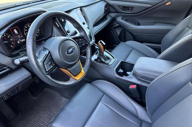 Photo of 2024 Ice Silver Metallic Subaru Outback