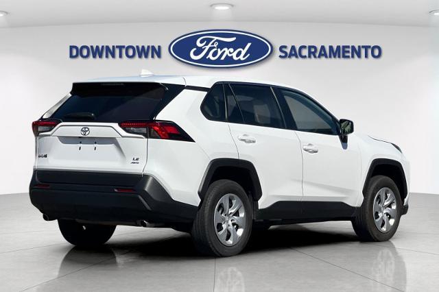 Photo of 2024 White Toyota RAV4