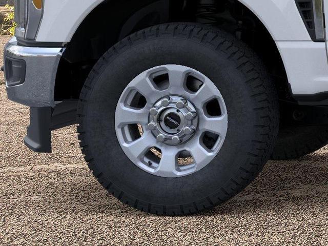 Photo of 2025 Oxford White Ford F-250