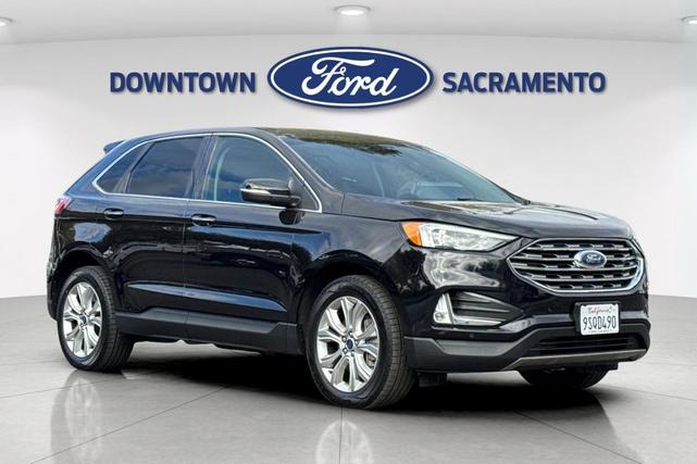 Photo of 2022 Agate Black Metallic Ford Edge