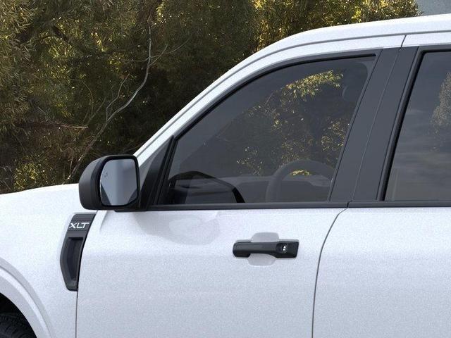 Photo of 2025 Space White Metallic Ford Maverick