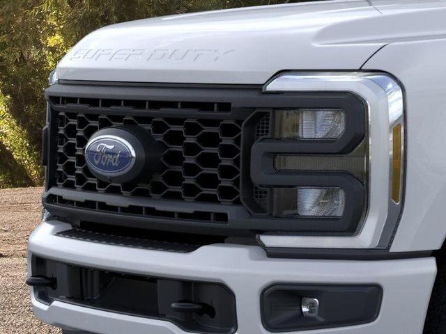Photo of 2025 Oxford White Ford F-250