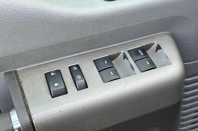 Photo of 2012 Oxford White Ford F-250