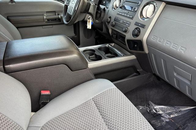 Photo of 2012 Oxford White Ford F-250